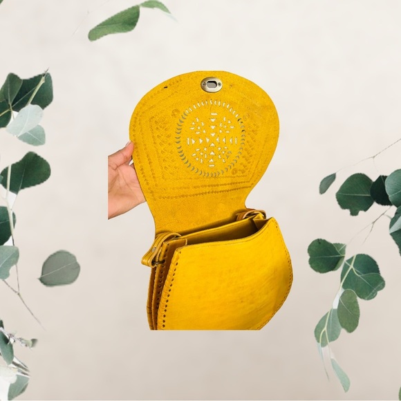 vintage Genuine Leather Handmade Messenger Boho Crossbody Bag Gift No tags - Picture 7 of 15